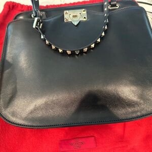 Valentino Rockstud shoulder bag. NEW never used.